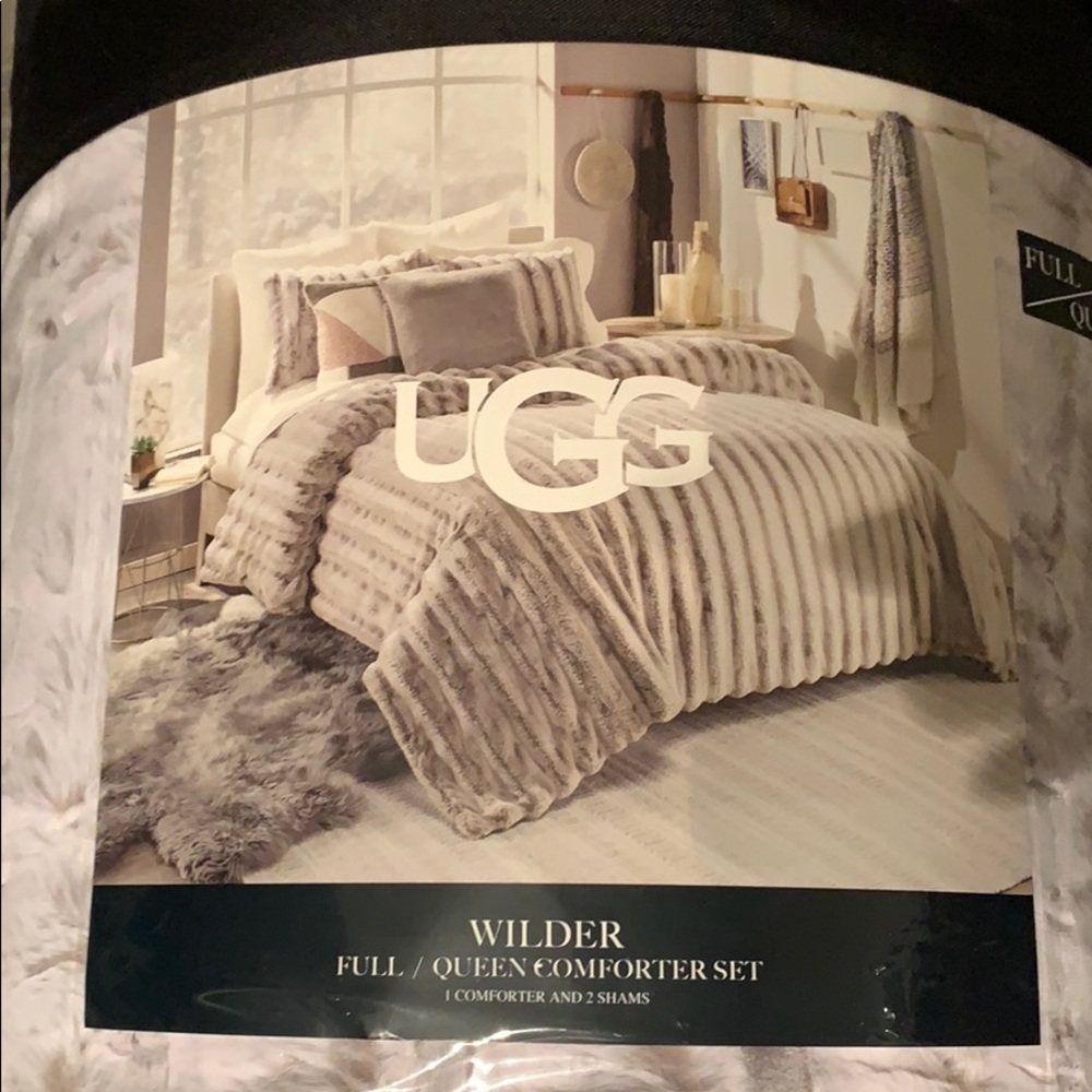NWT UGG Comforter - F/Q